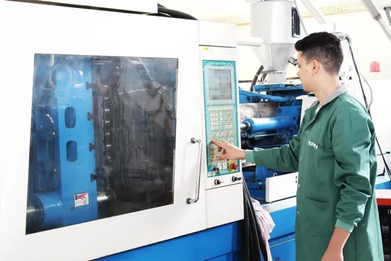 02-fabrica-kronospet